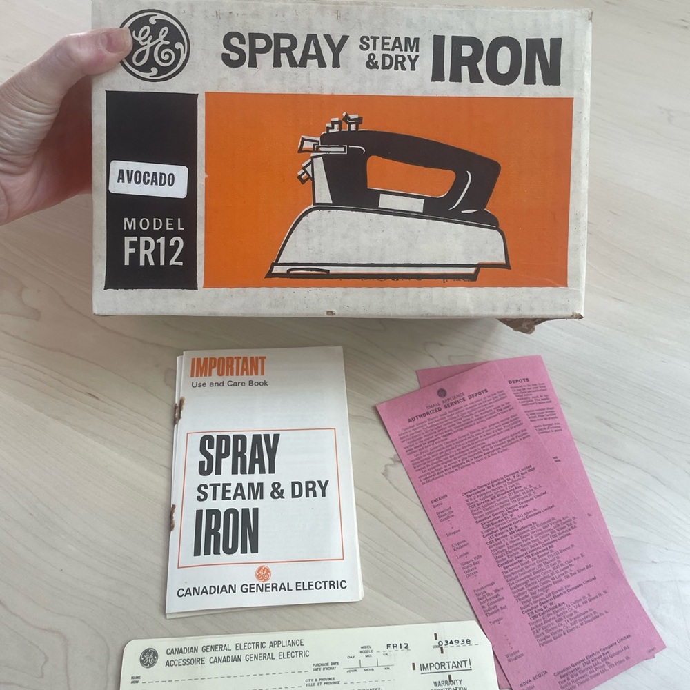 Vintage Rare GE iron in box